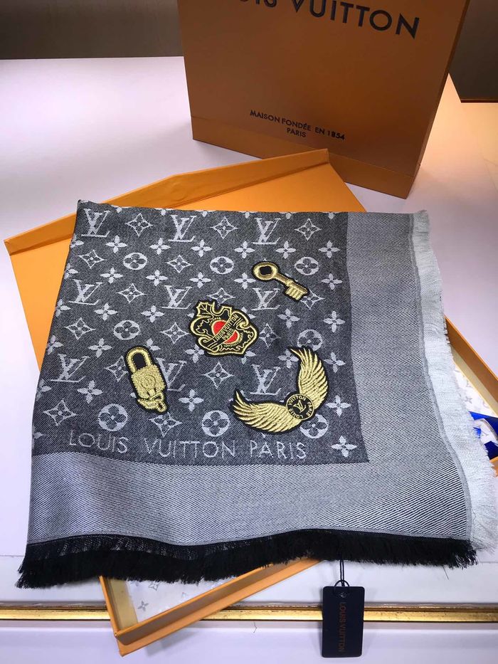 Louis Vuitton Scarf LV00104